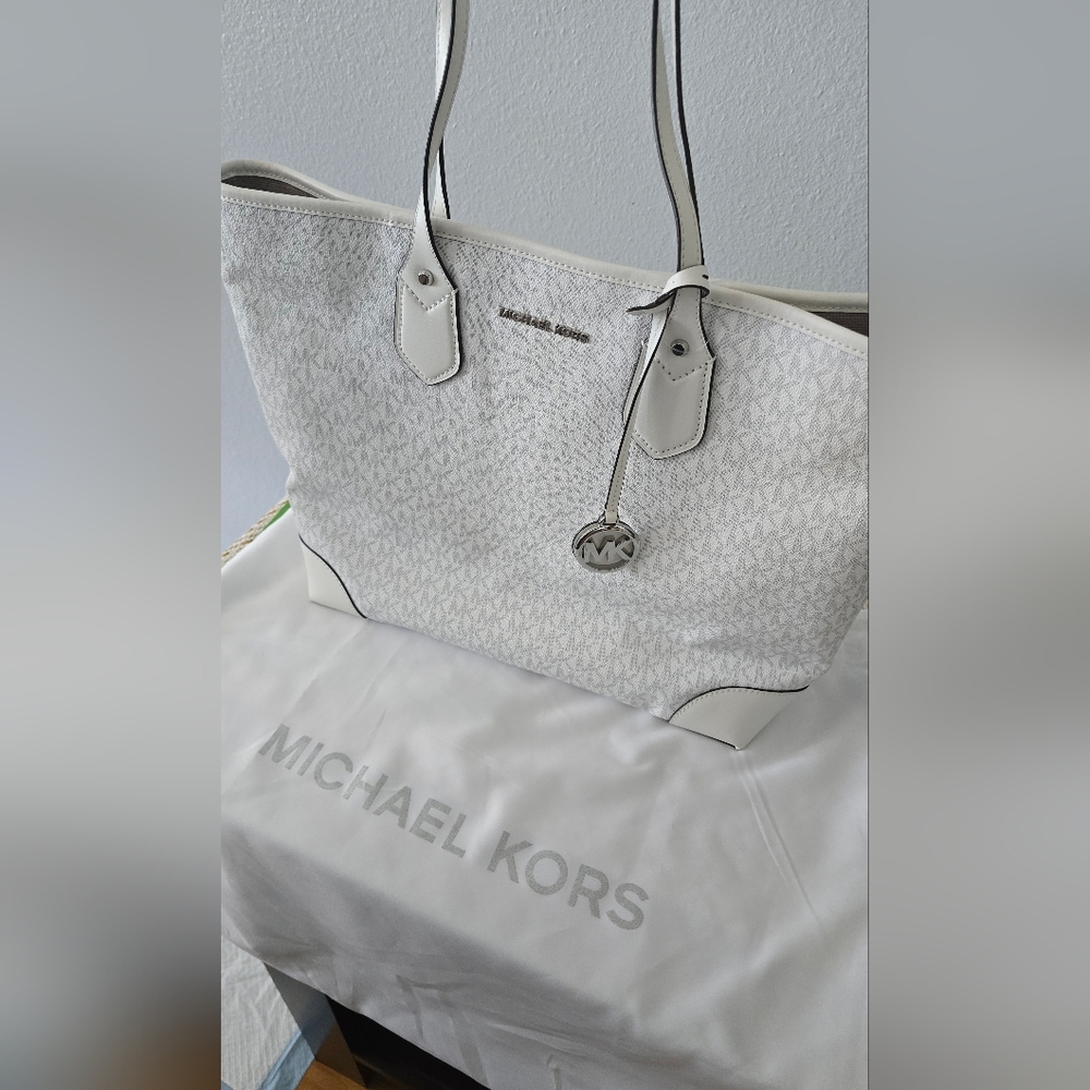 Michael Kors White Tote Bag